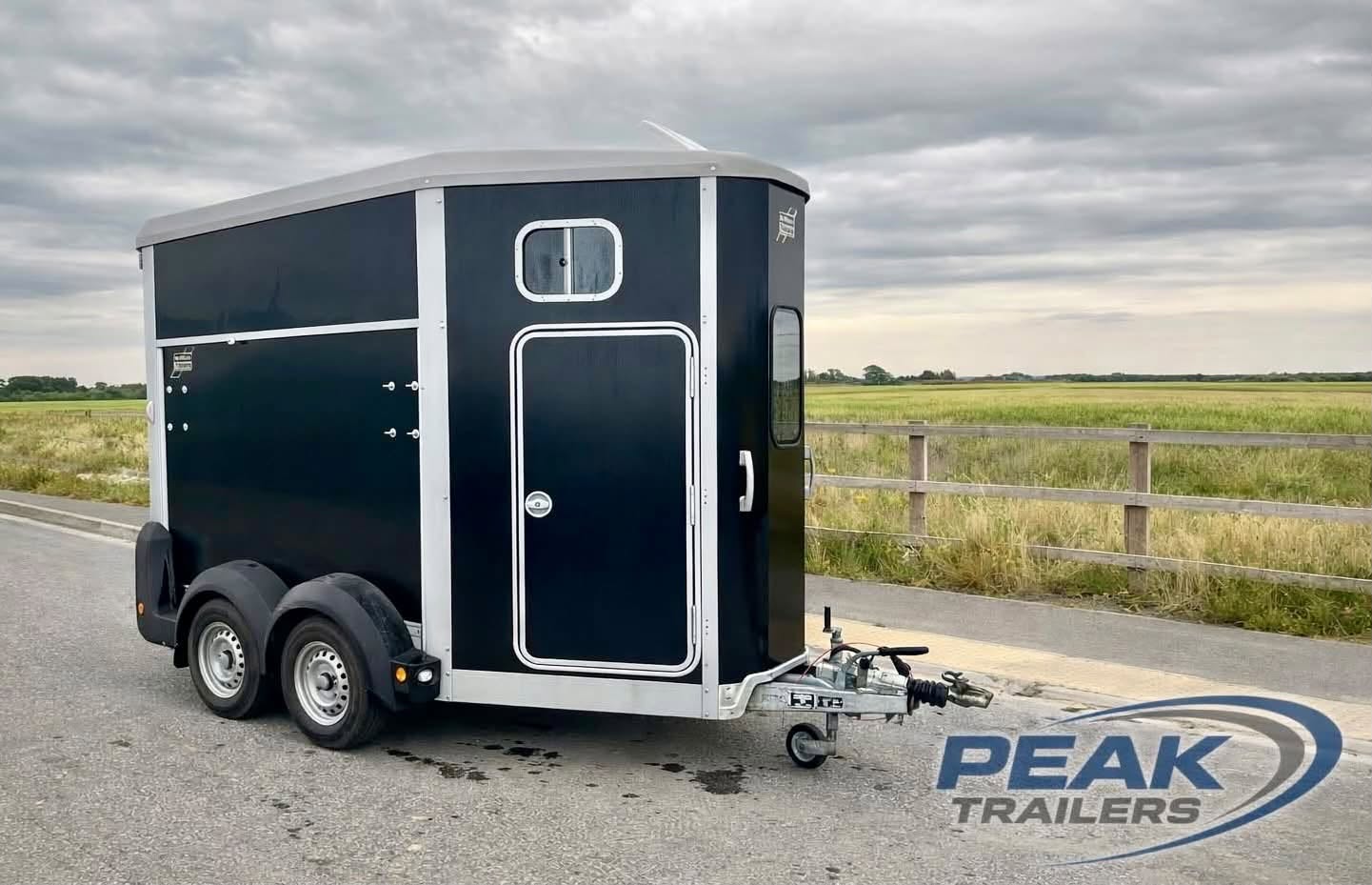 Peak Trailers horse trailer available for hire